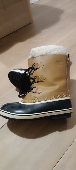 Botas de Nieve Sorel Marrones y Negras