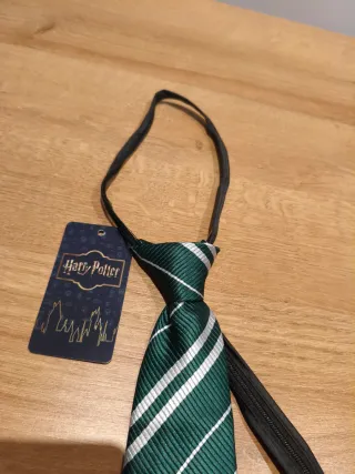 Capa y Corbata Harry Potter Slytherin Mujer