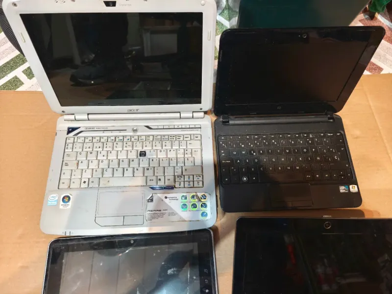 Lote portátiles y tablets para reparar o piezas afbeelding 2