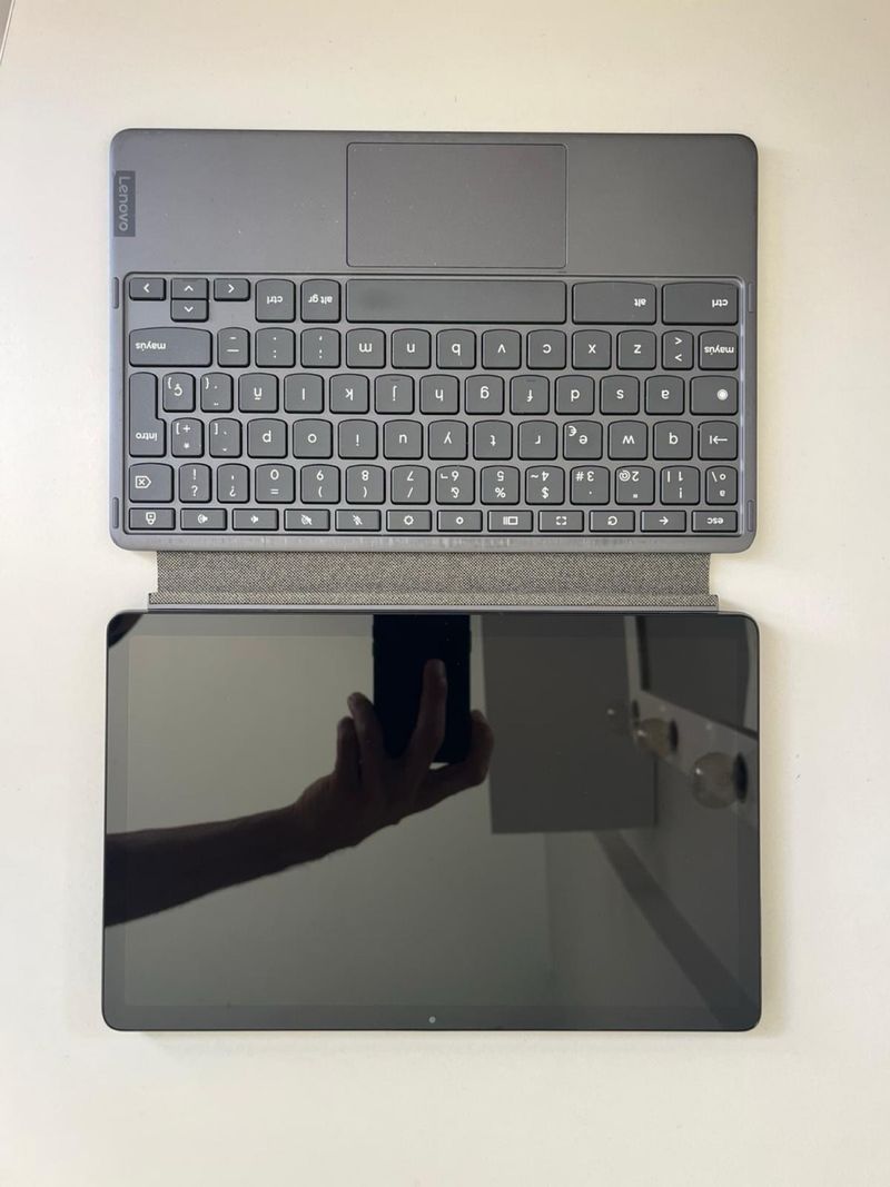 Lenovo Chromebook Duet 10.1 Tablet + Teclado