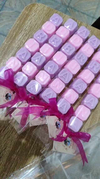 Jaboncitos de bautizo personalizados