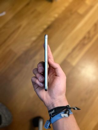 iPhone 6S Argento + custodia