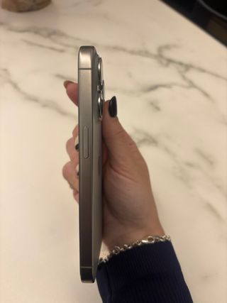 iPhone 15 Pro 128GB Gris.