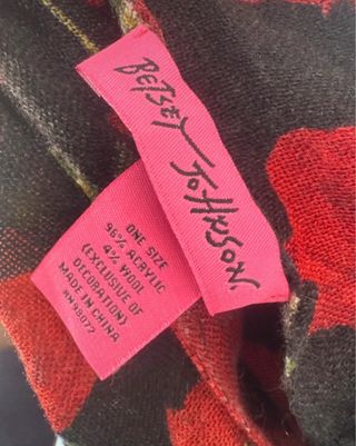 Bufanda Betsey Johnson Flores Rojas Encaje