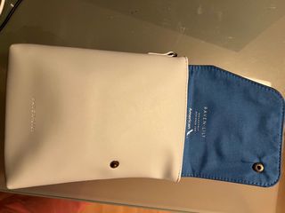 Neceser Raven+Lily Azul y Blanco