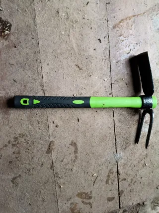 Azada pequeña con horquilla