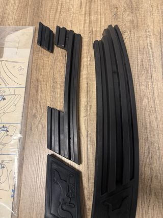 Molduras cófanos marca FOX VESPA 75, 125 primavera