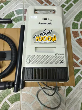 Aspiradora Panasonic MC-E652