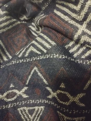 Bufanda/Chal Étnico Boho Azul, Granate y Blanco