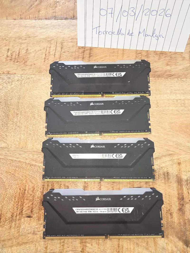 DDR4 Corsair Vengeance RGB PRO 64GB (4x16GB) afbeelding 2