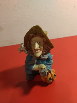 Figuras Brujas Coleccionables (3 Piezas)