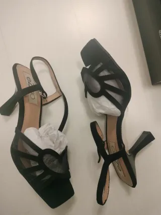 Sandalias de tacón negras