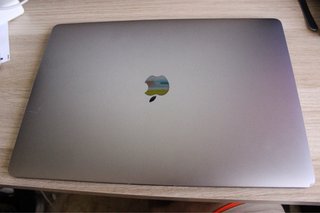 MacBook Pro 2018 15" Space Gray Negociable