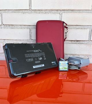 Nintendo DS XL Rosso