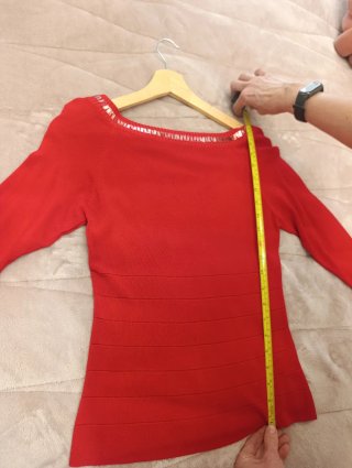 Jersey rojo elegante talla 40