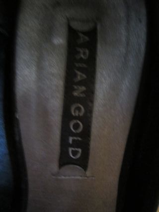 Zapatos de tacón Arian Gold negros