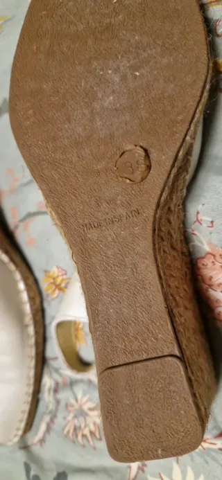 Alpargatas cuña beige