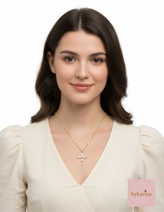 Collar “Cruz con circonitas”