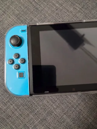 Nintendo Switch V2 - Garanzia 2 Anni