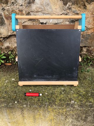 Pizarra infantil de madera con antialérgico tizas