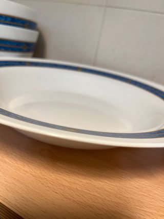 Vajilla de vidrio con diseño azul mod. Astral