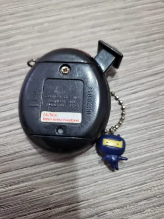 Tamagotchi Familitchi Originale con Charme Ninja