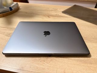 MacBook Pro 2017 i5 256GB Gris