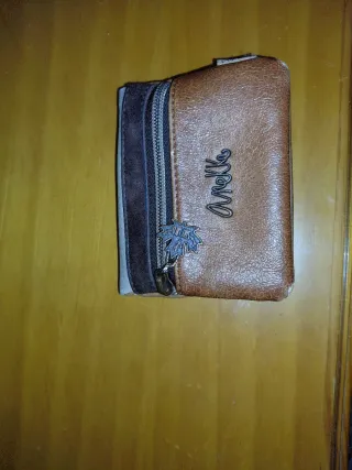 Monedero estampado niña bosque