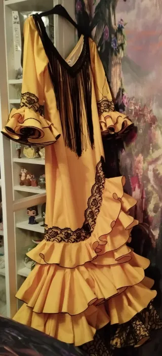 Traje Flamenca Mujer Negro y Amarillo