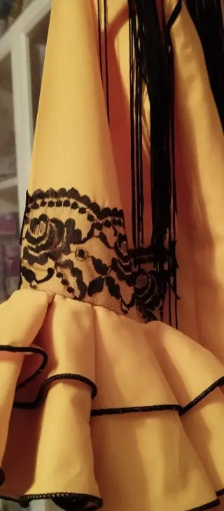 Traje Flamenca Mujer Negro y Amarillo