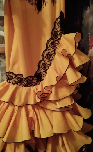 Traje Flamenca Mujer Negro y Amarillo