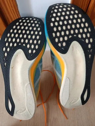 Asics Metaspeed Edge Talla 42.5