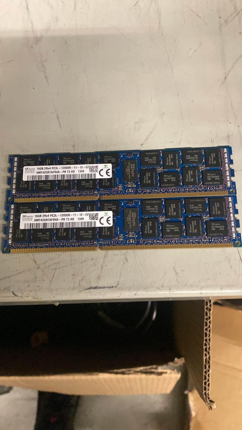 4x SK Hynix 16GB DDR3 PC3-12800 Memoria RAM