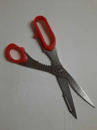 Forbici da cucina multifunzione