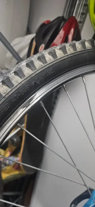 Bicicleta Montaña Azul y Negra