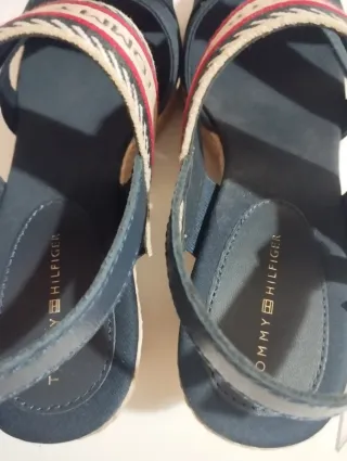 Cuñas Tommy Hilfiger T.38