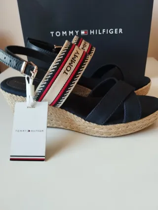 Cuñas Tommy Hilfiger T.38