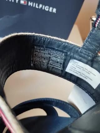 Cuñas Tommy Hilfiger T.38