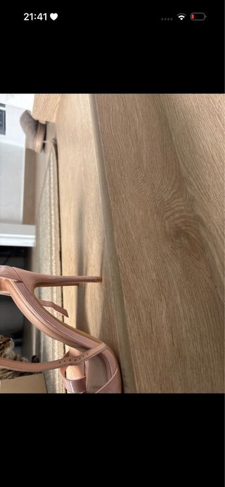 Sandalias de tacón color carne