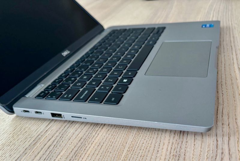 Portátil Dell Latitude 5320 Intel i5 16GB/512GB afbeelding 3