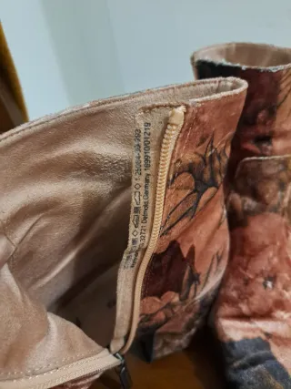 Botines de terciopelo con estampado floral