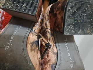 Botines de terciopelo con estampado floral