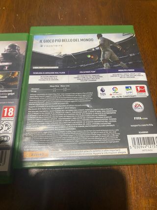Lotto 3 Giochi Xbox One: FIFA 16, R6 Siege, FIFA 1