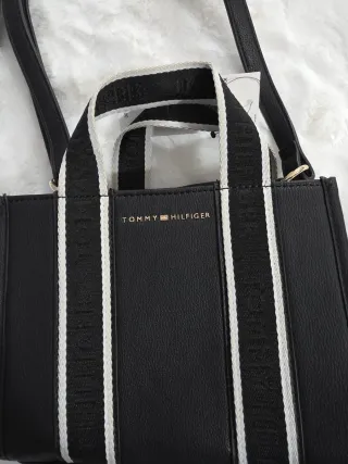 Bolso Tote Tommy Hilfiger Negro Nuevo