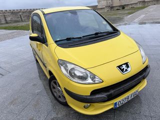 Peugeot 1007 2006