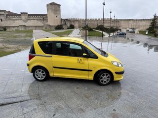 Peugeot 1007 2006