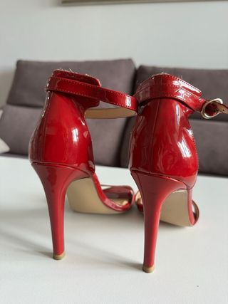 Tacones Charol Rojo Catwalk Talla 41
