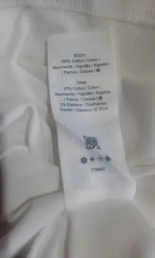 T-shirt Fred Perry bianca con stampa oro