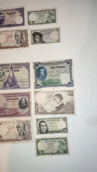 Lote de 18 billetes y 5 monedas para STAR R.