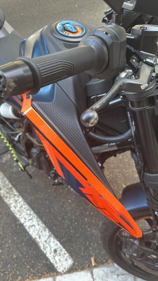 KTM DUKE 125 2025